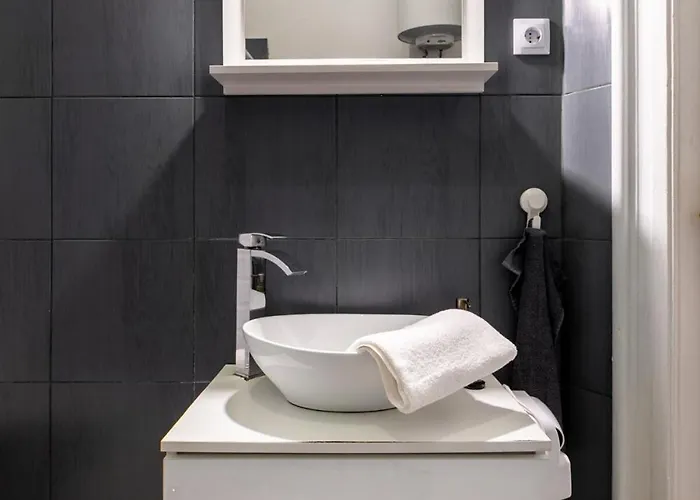 Kl135 Classy Downtown